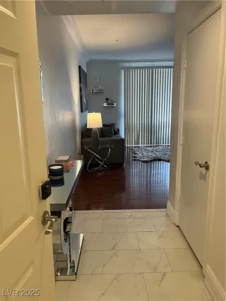 Photo #2: 2701514 Listing 