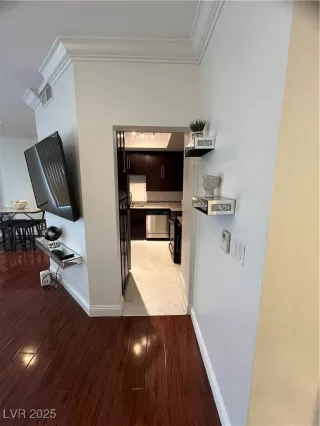 Photo #5: 2701514 Listing 