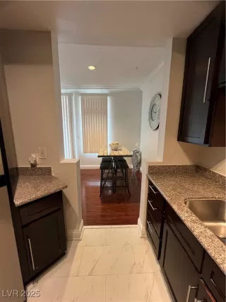 Photo #6: 2701514 Listing 
