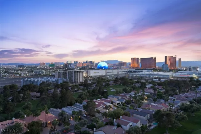 MLS: 2701515 Condo For Sale