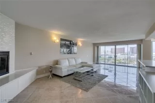 Photo #1: 2701515 Listing