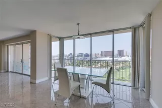 Photo #2: 2701515 Listing