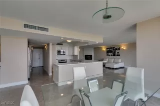 Photo #6: 2701515 Listing