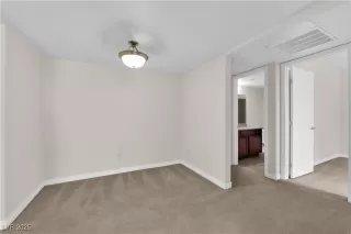 Photo #3: 2701531 Listing