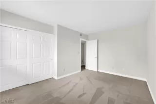 Photo #5: 2701531 Listing