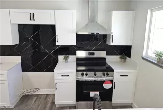 Photo #3: 2701539 Listing 