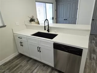 Photo #4: 2701539 Listing 