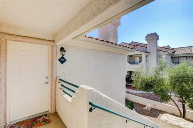 MLS: 2701544 Condo For Sale