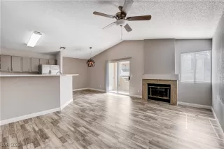 Photo #3: 2701544 Listing