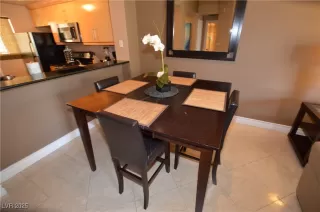Photo #4: 2701563 Listing 