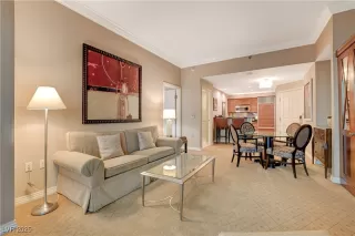 Photo #4: 2701571 Listing 