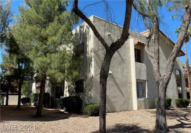 MLS: 2701591 Condo For Sale