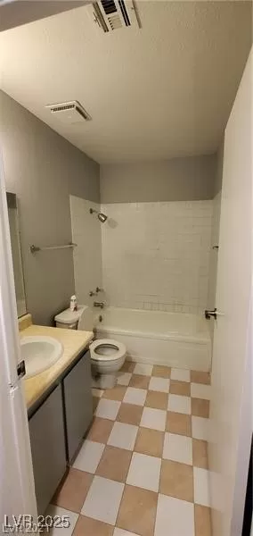 Photo #4: 2701591 Listing 