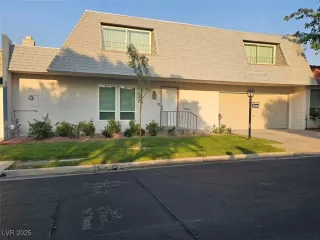 Photo #2: 2701596 Listing