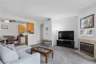 Photo #5: 2701646 Listing 