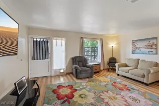 Photo #2: 2701658 Listing 