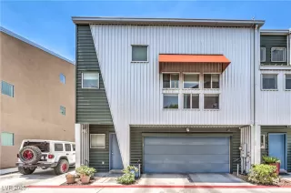 Photo #1: 2701664 Listing 