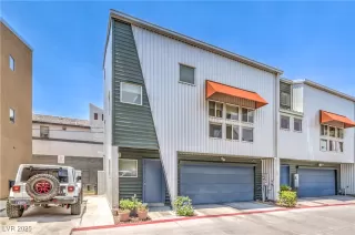 Photo #3: 2701664 Listing 