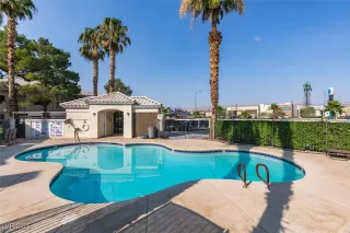 Photo #1: 2701670 Listing 