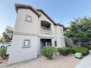 Photo #1: 2701674 Listing 