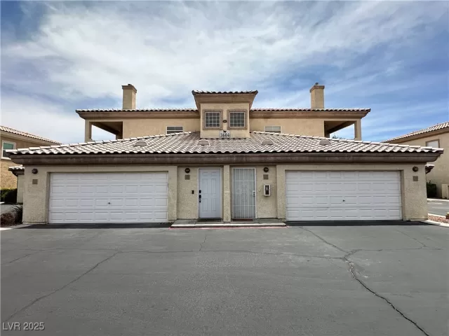 MLS: 2701749 Condo For Sale