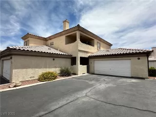 Photo #3: 2701749 Listing 