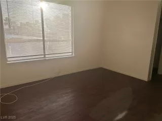 Photo #6: 2701750 Listing 