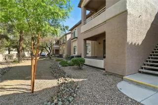 Photo #2: 2701754 Listing