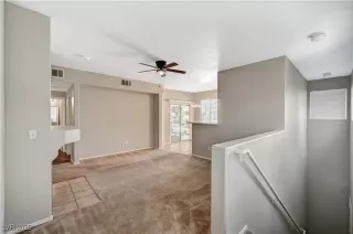Photo #3: 2701824 Listing 