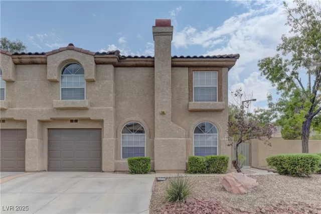 MLS: 2701836 Condo For Sale