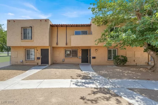 MLS: 2701849 Condo For Sale