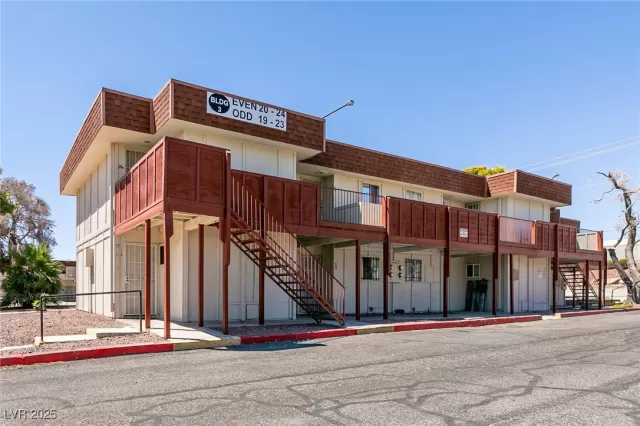 MLS: 2701868 Condo For Sale