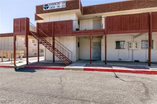 Photo #2: 2701868 Listing 