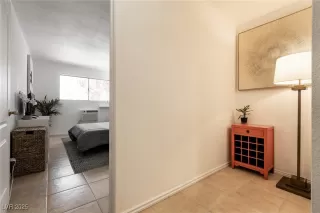 Photo #5: 2701868 Listing 