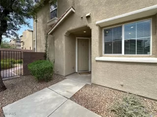 Photo #1: 2701893 Listing 