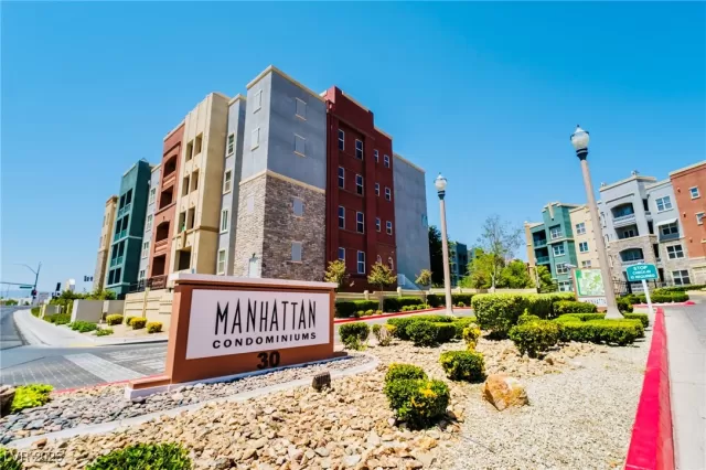 MLS: 2701909 Condo For Sale