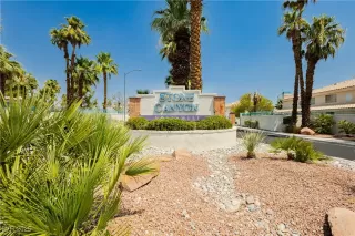 Photo #1: 2701910 Listing