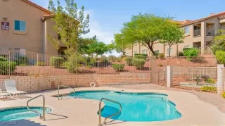 More Details about MLS # 2701913 : 2110 LOS FELIZ STREET 2069