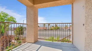 Photo #4: 2701913 Listing 