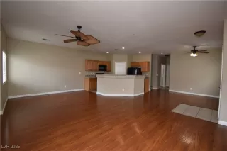 Photo #2: 2701942 Listing 