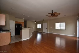 Photo #3: 2701942 Listing 