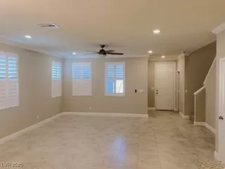 Photo #2: 2701946 Listing 