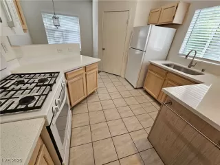 Photo #4: 2701960 Listing 