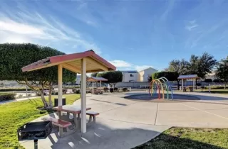 Photo #1: 2702023 Listing 