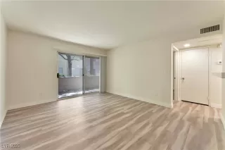 Photo #1: 2702024 Listing 