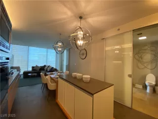 Photo #1: 2702026 Listing