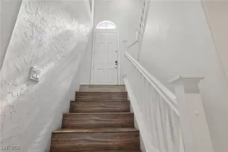 Photo #5: 2702033 Listing