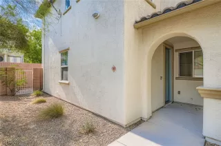 Photo #3: 2702036 Listing 