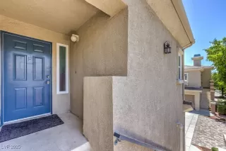 Photo #1: 2702047 Listing 