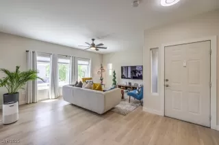 Photo #3: 2702047 Listing 